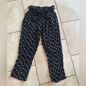 American Eagle Floral Tie Waist Soft Pant